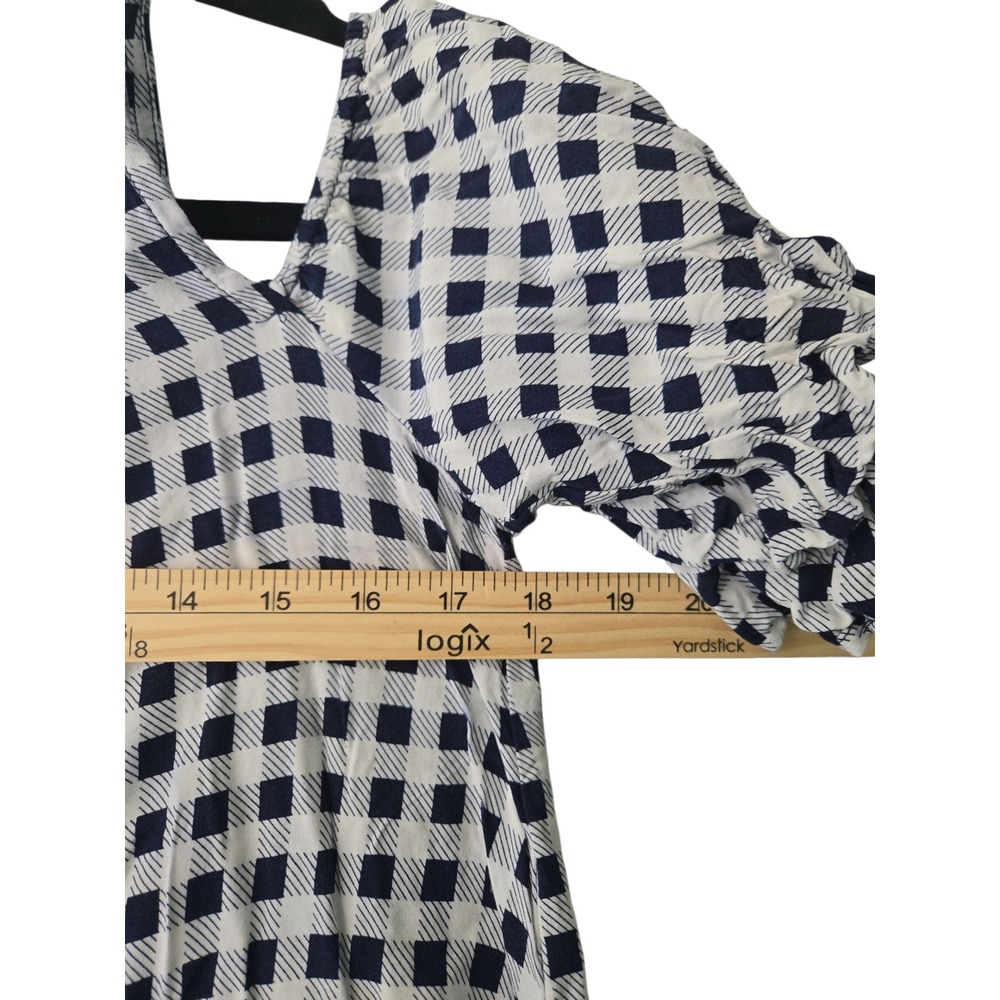 SO Women's Cold Shoulder Top Blouse Medium White Navy Gingham Plaid‎ - Picture 6 of 8